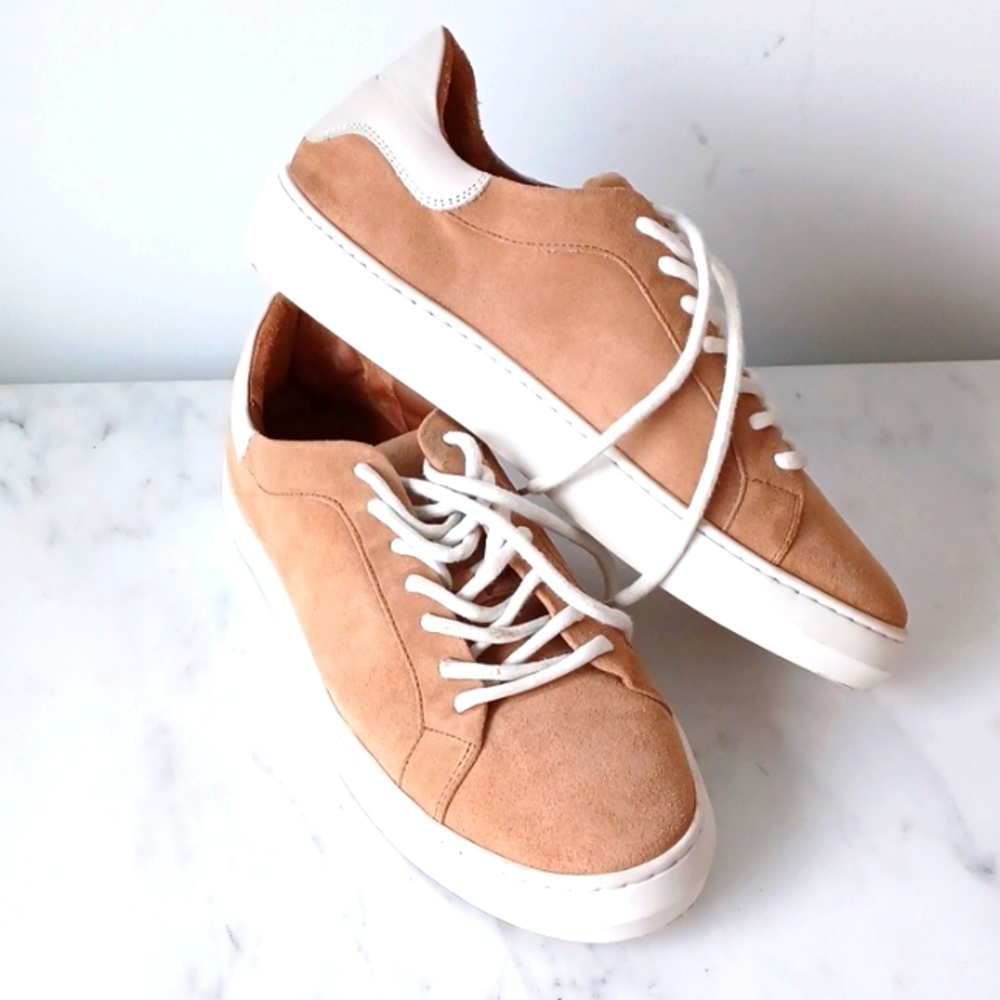 Aquatalia Suede Sneackers. Camel tan color. Size 10